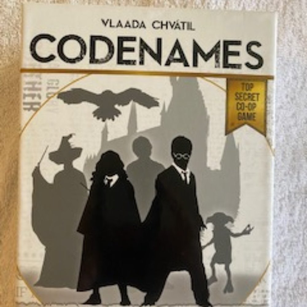 CODENAMES: Harry Potter Board Game